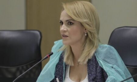 Gabriela Firea, reacție dură. „Știu ce înseamnă pentru o familie să aștepte banii care vin din alocație”