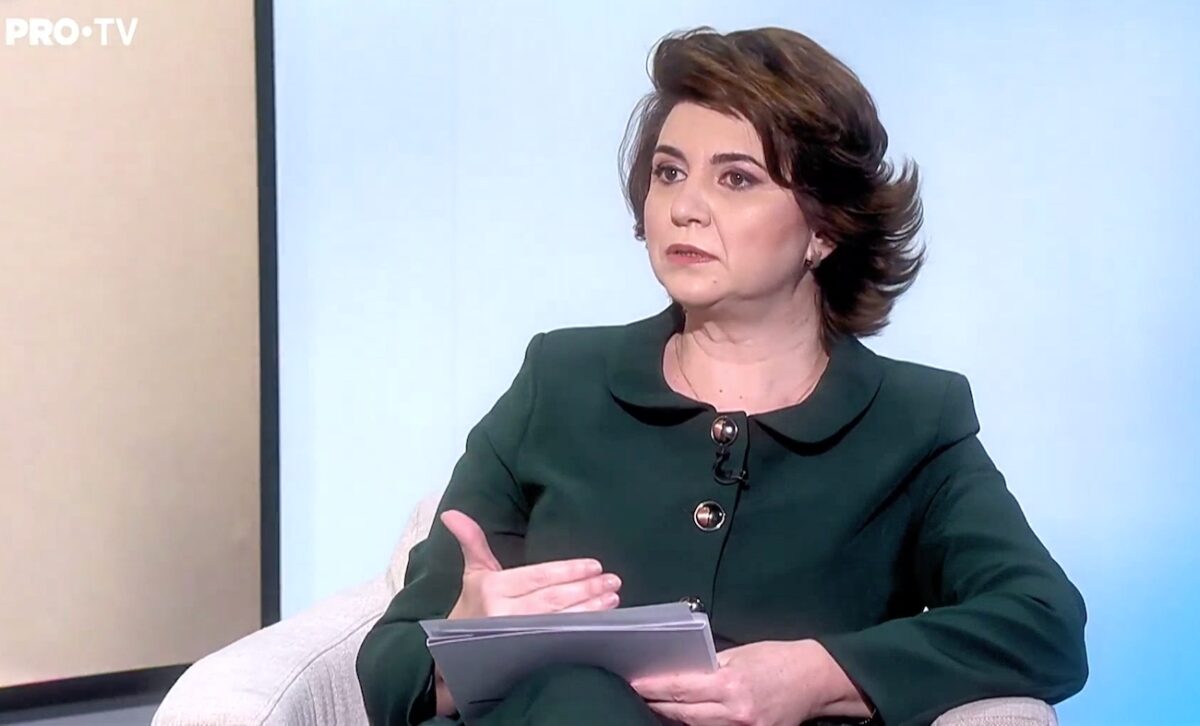 Vești bune pentru elevii români! Monica Anisie anunță noul stoc al tabletelor distribuite începând de săptămâna viitoare