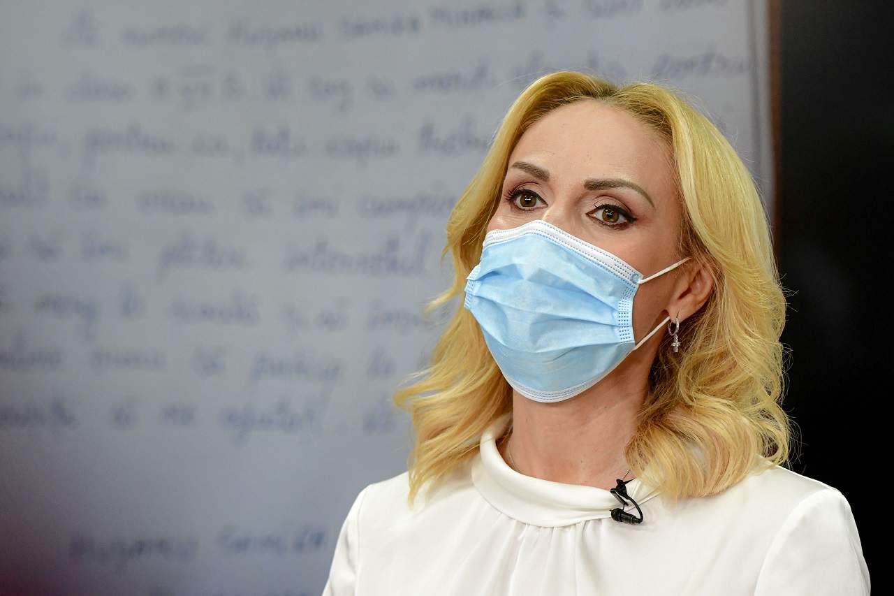 Gabriela Firea l-a făcut praf pe Florin Cîțu. „Este un V blegit”