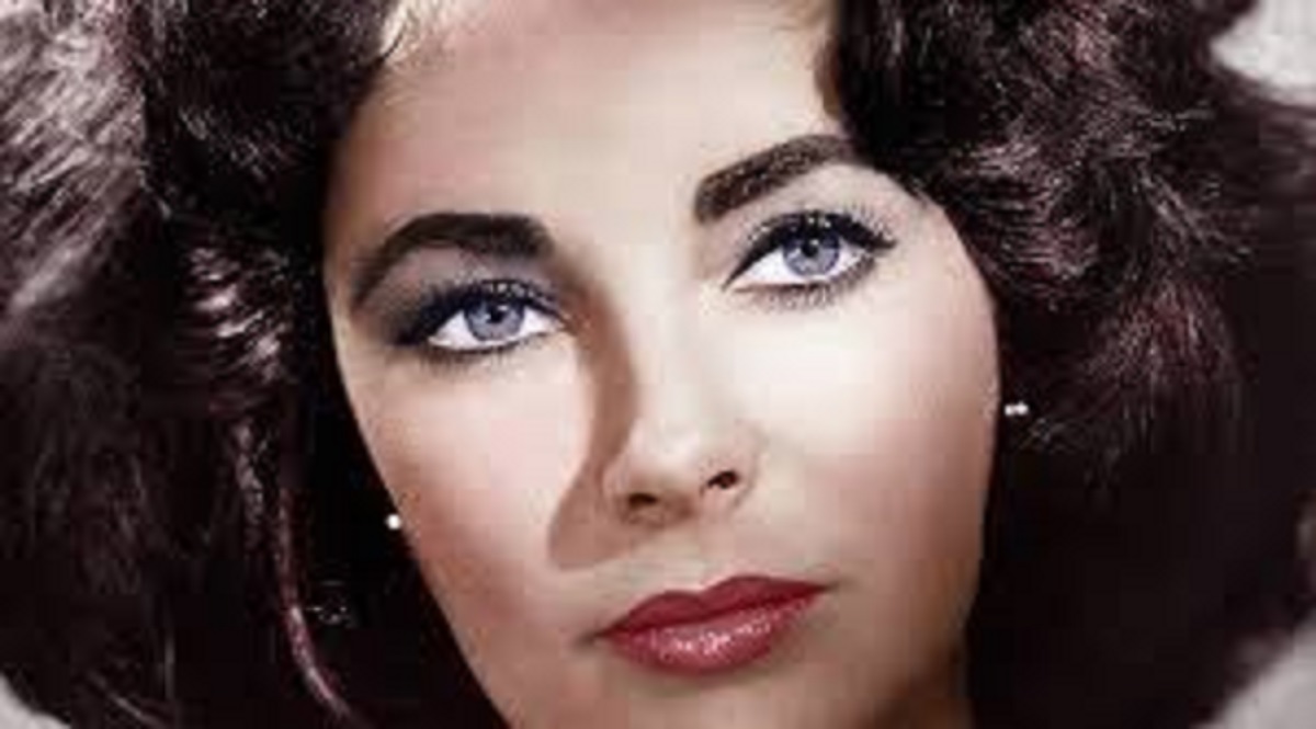 Ea este singura fiică a lui Elizabeth Taylor. Liza are un chip angelic și moștenește ochii violeți ai mamei