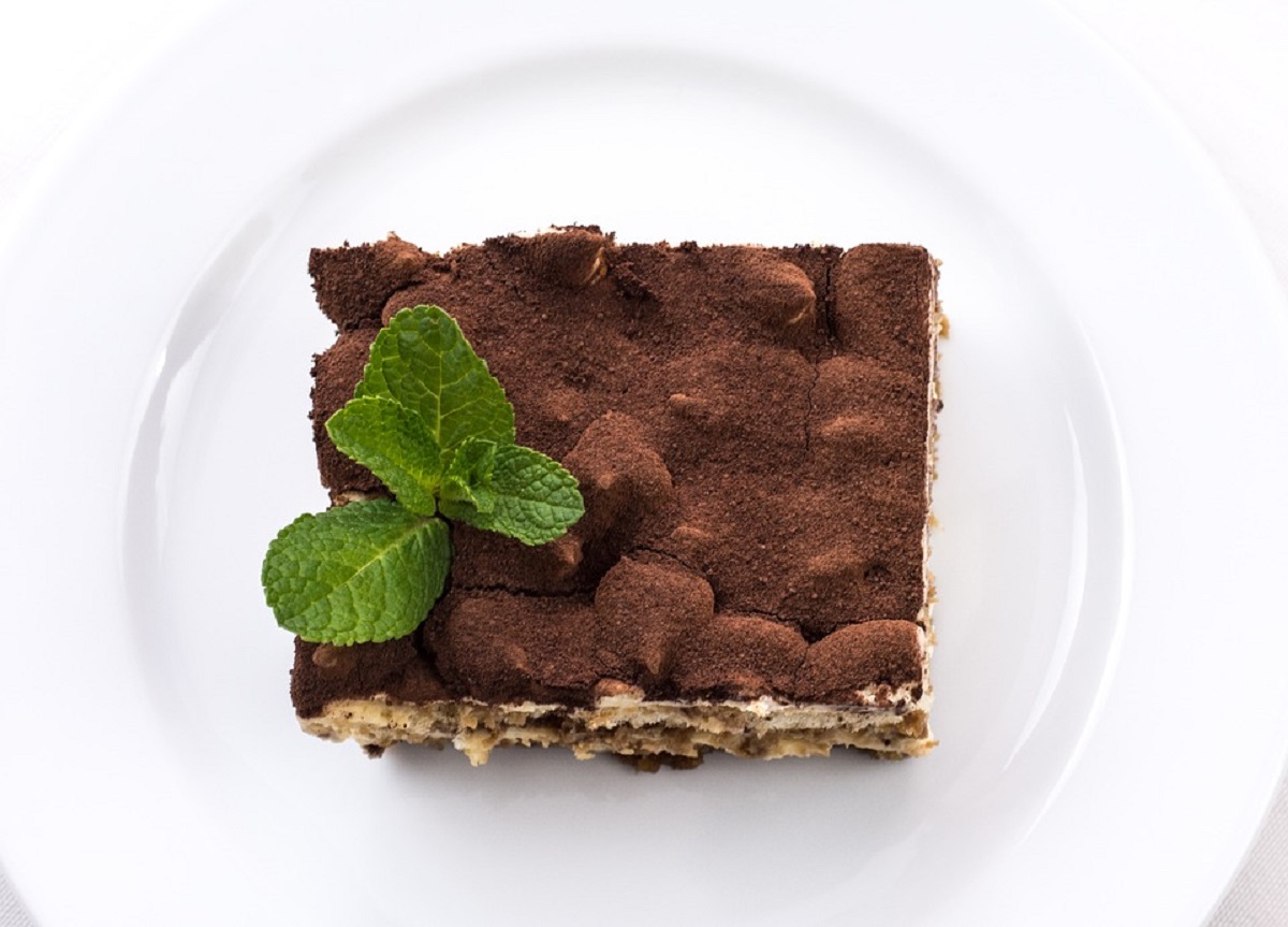 Rețeta clasică de TIRAMISU, desert savuros cu mascarpone și cafea