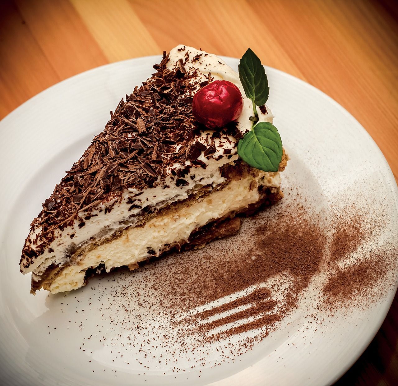 Tort cappuccino cu ricotta. O porție are mai puțin de 150 de calorii. Un deliciu culinar, gata în câteva minute