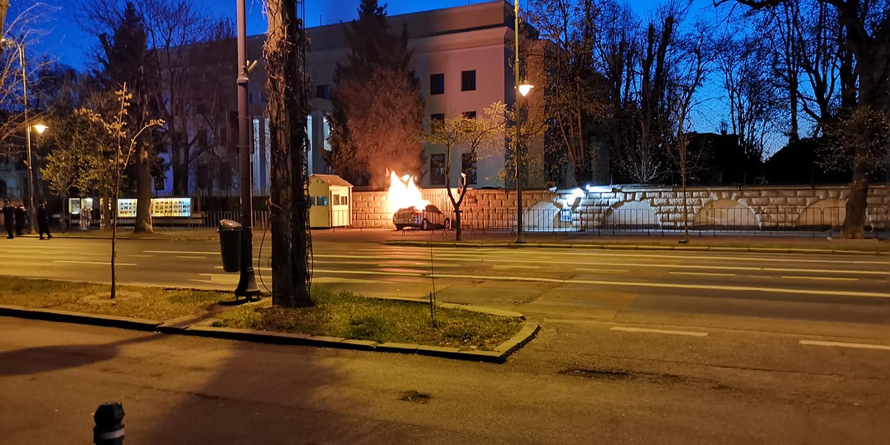 incendiu Ambasada Rusiei