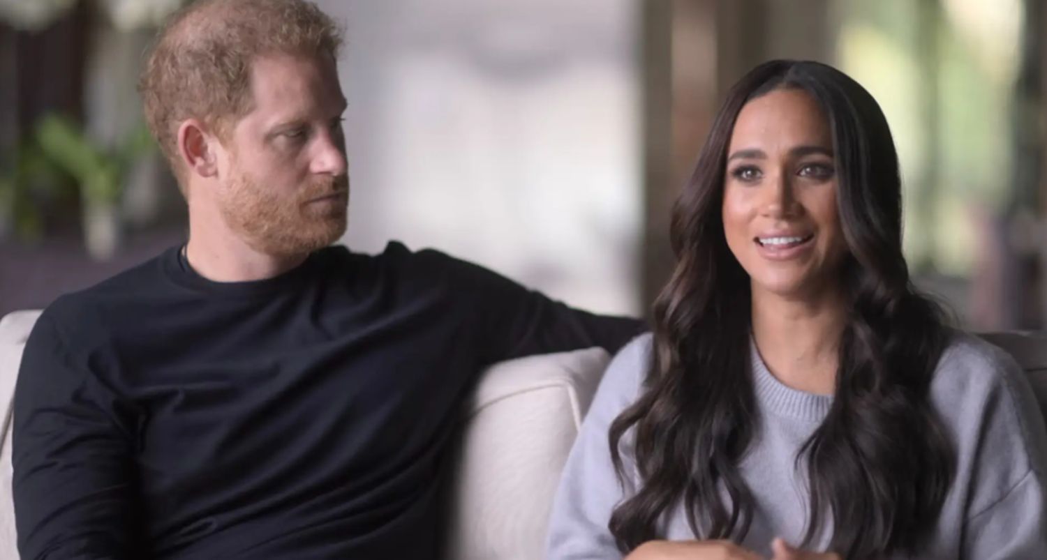 Șoc și groază la Buckingham după primele episoade din documentarul ”Harry & Meghan”